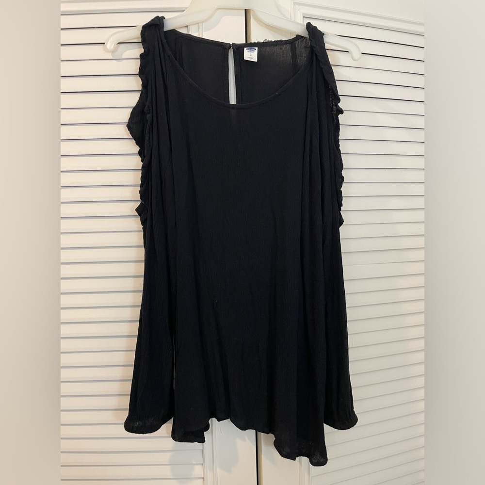 Black long sleeve top